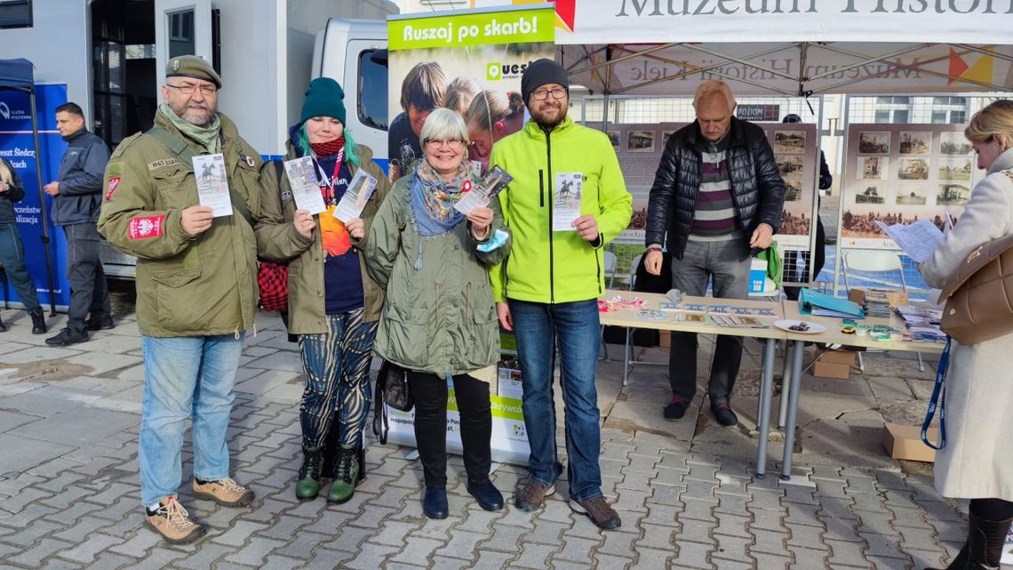 Ruszyli w miasto i rozwiązywali zagadki związane z historią Kadrówki