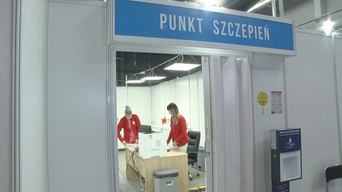 Rzecznik MZ: na poziomie UE toczą się dyskusje dot. wprowadzenia "paszportu szczepionkowego" Rzecznik MZ: na poziomie UE toczą się dyskusje dot. wprowadzenia "paszportu szczepionkowego"