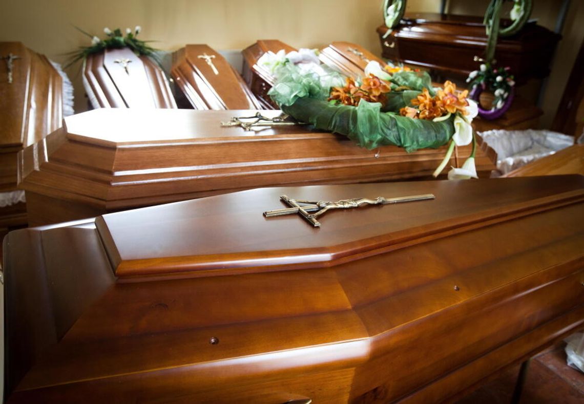 Sejm uchwalił nowelę ws. podniesienia zasiłku pogrzebowego z 4 do 7 tys. zł