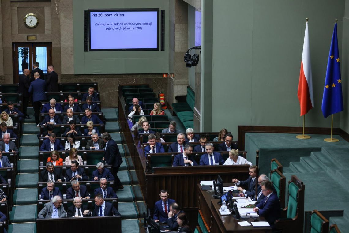 Sejm uchwalił ustawę o wspieraniu rodziców "Aktywny rodzic"