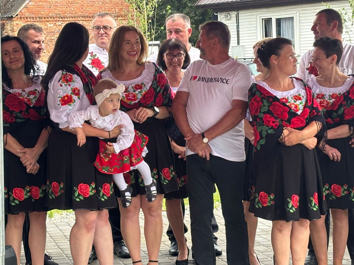 Skwer, który łączy mieszkańców: wielkie otwarcie w centrum Jakimowic Skwer, który łączy mieszkańców: wielkie otwarcie w centrum Jakimowic