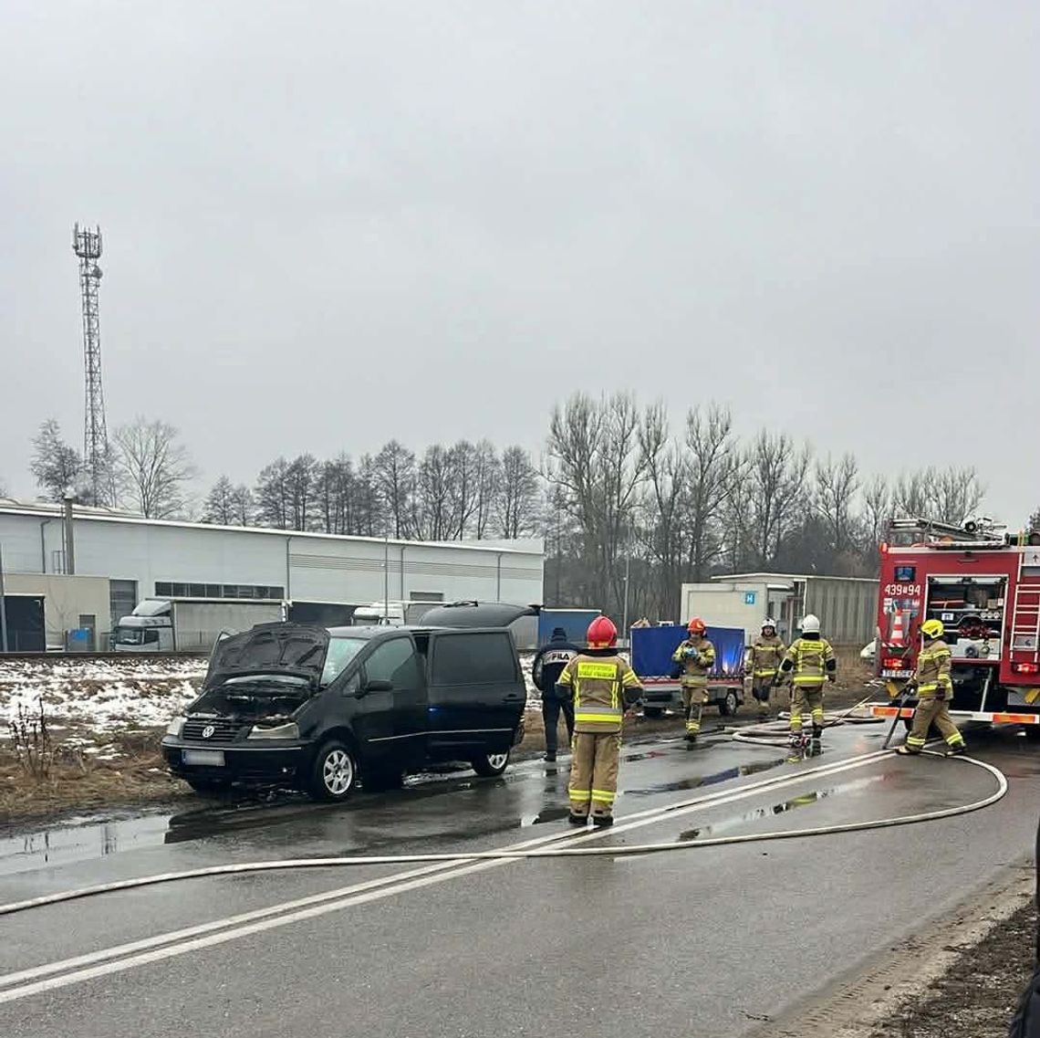 Służby szybko opanowały ogień