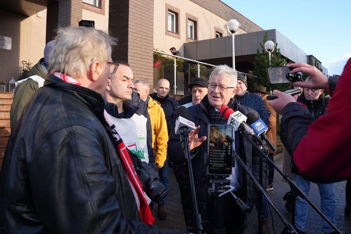 Stanowisko ministra Czesława Siekierskiego w sprawie rolniczych protestów