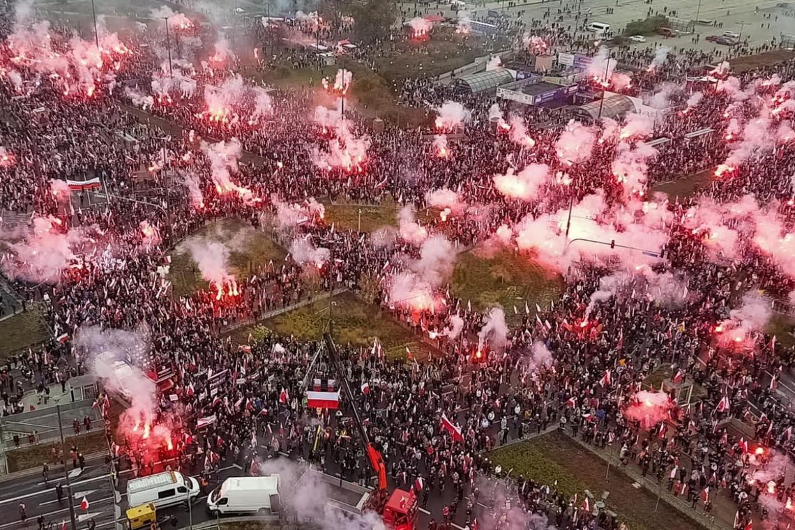 Stołeczna Policja po Marszu Niepodległości: zatrzymano 56 osób, zabezpieczono ponad 1100 środków pirotechnicznych