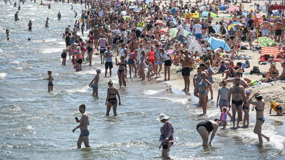 Synoptyk IMGW: osoby, które źle reagują na upał powinny dziś ograniczyć wyjścia z domu