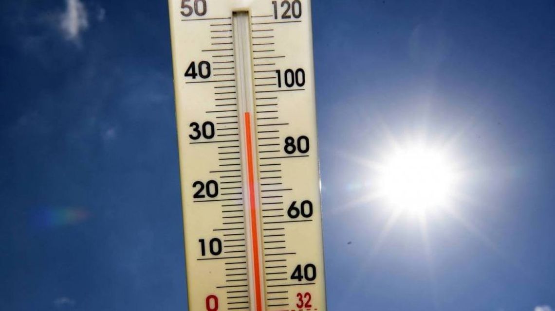 Synoptyk IMGW: upał odpuści na zachodzie, na wschodzie wciąż do 33 stopni Synoptyk IMGW: upał odpuści na zachodzie, na wschodzie wciąż do 33 stopni