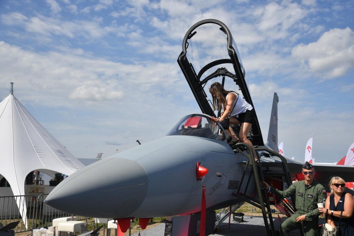 Tłumy miłośników lotnictwa na Air Show