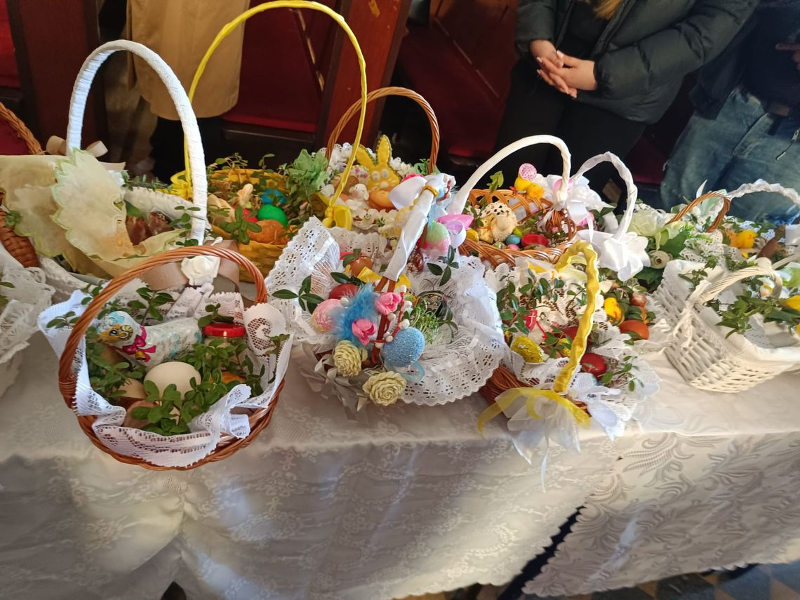 Tradycyjne święcenie w suchedniowskim kościele