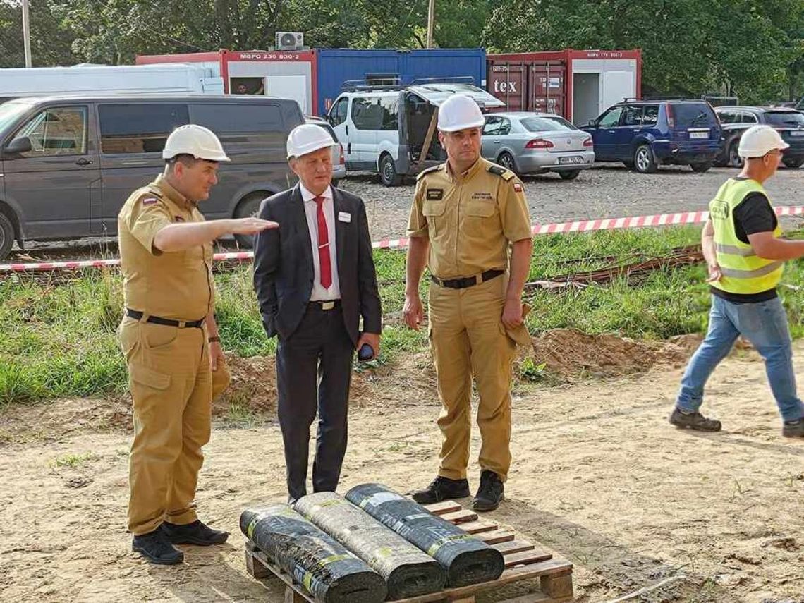 Trawa budowa strażnicy w Końskich 