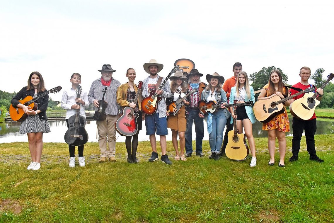 W Ciekotach zagra Orkiestra Gitarowa. Poznamy także aktywnych rolników