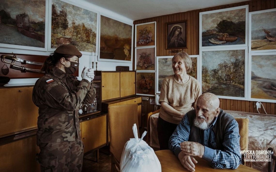 W dobie pandemii wojsko zapracowało sobie na największe zaufanie Polaków