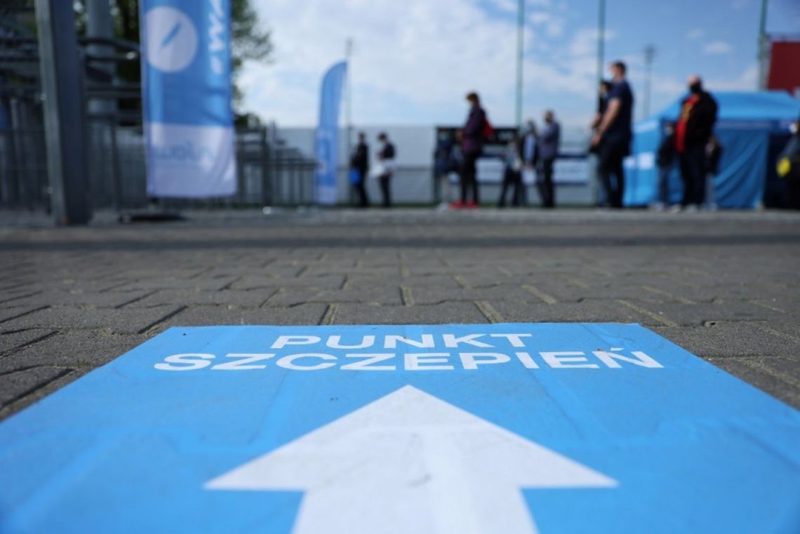 W Polsce ponad 5,2 mln osób jest w pełni zaszczepionych przeciw COVID-19