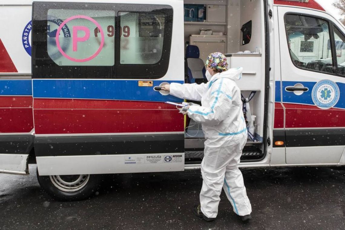 W skali kraju zmniejsza się liczba zajętych łóżek i respiratorów, w województwie świętokrzyskim sytuacja nadal trudna