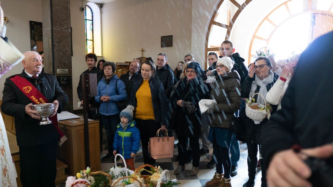 Wielka Sobota - czas oczekiwania i święcenia pokarmów [ZDJĘCIA]