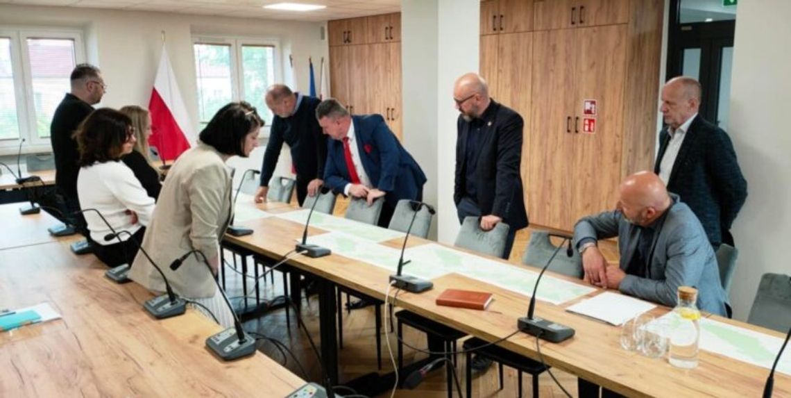 Wspólne działania trzech gmin dla rozwoju infrastruktury i poprawy komunikacji Wspólne działania trzech gmin dla rozwoju infrastruktury i poprawy komunikacji