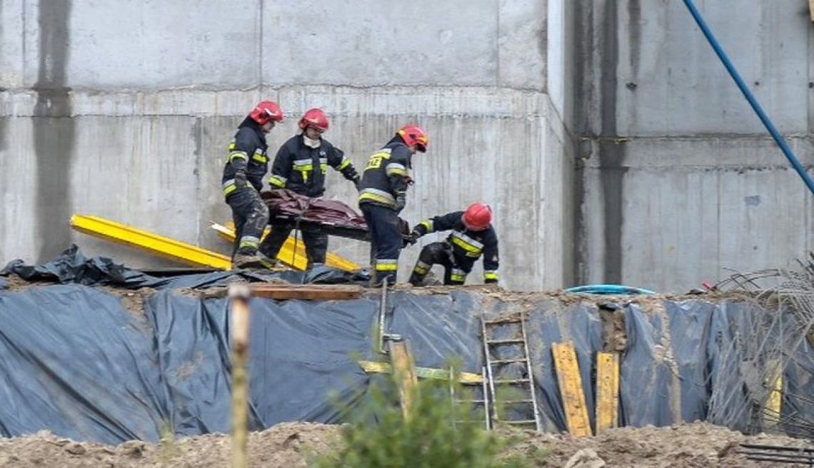 Wypadek na placu budowy; nie żyje 30-latek