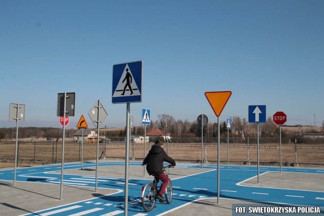 Zdawali egzamin na kartę rowerową 