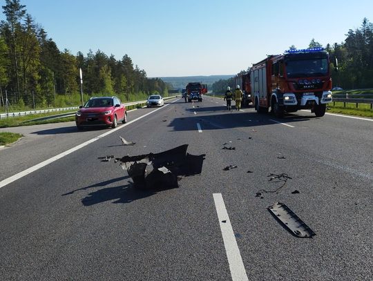 Zderzenie auta z busem na S7 - 29.04.2024 Skarżysko-Kamienna