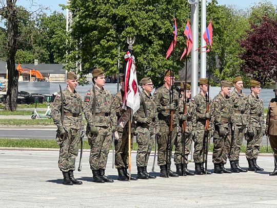 Uroczyste obchody Święta Flagi