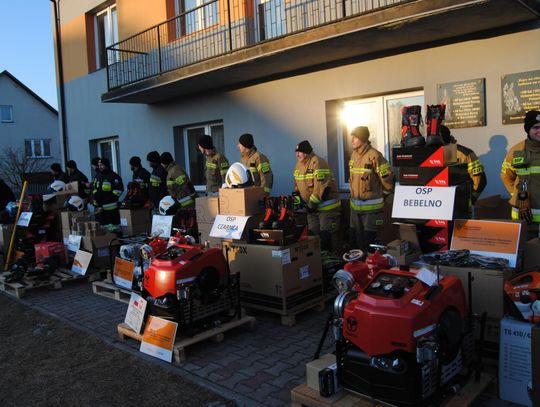 Strażacy ochotnicy wkroczyli w 2026 rok z nowym sprzętem specjalistycznym Strażacy ochotnicy wkroczyli w 2026 rok z nowym sprzętem specjalistycznym