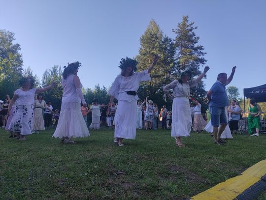 Magiczne świętowanie Nocy Kupały nad zalewem Bernatka