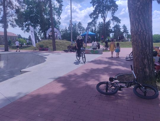 Na skarżyski Skatepark przybyli pasjonaci ekstremalnych sportów rowerowych z całego kraju