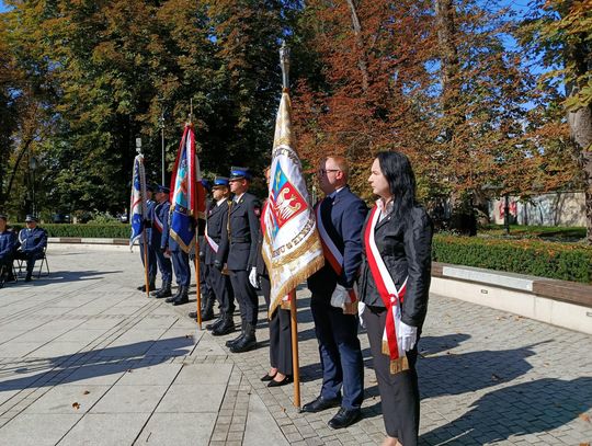 87. Rocznica Powstania Polskiego Państwa Podziemnego na Skwerze Stefana Żeromskiego w Kielcach